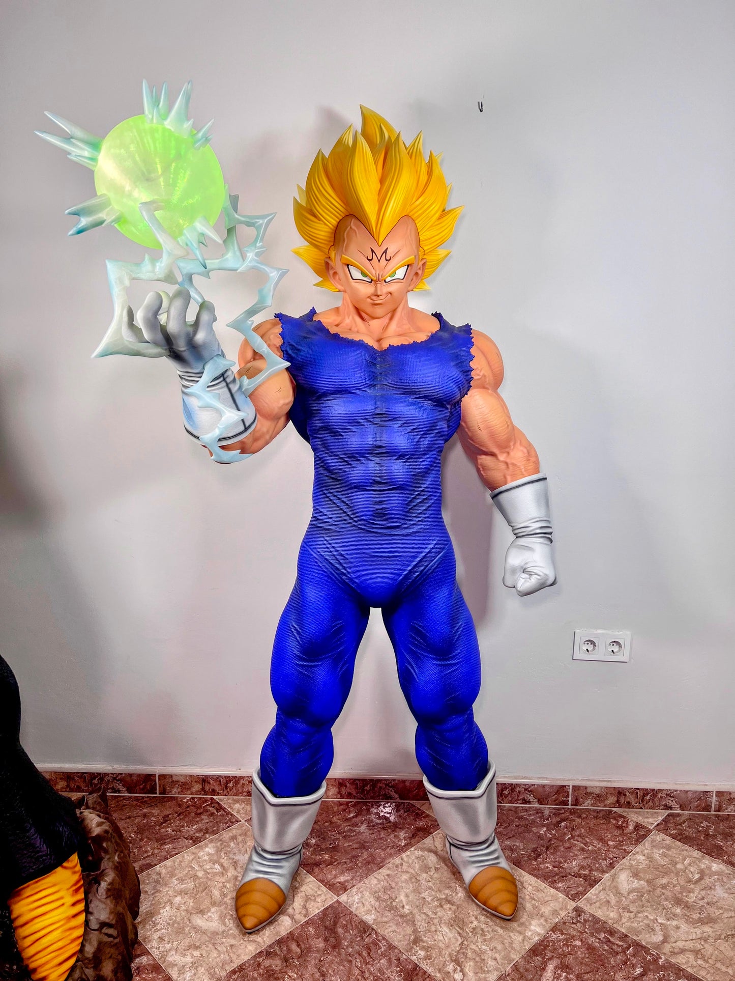 Majin Vegeta con luz - Real Size