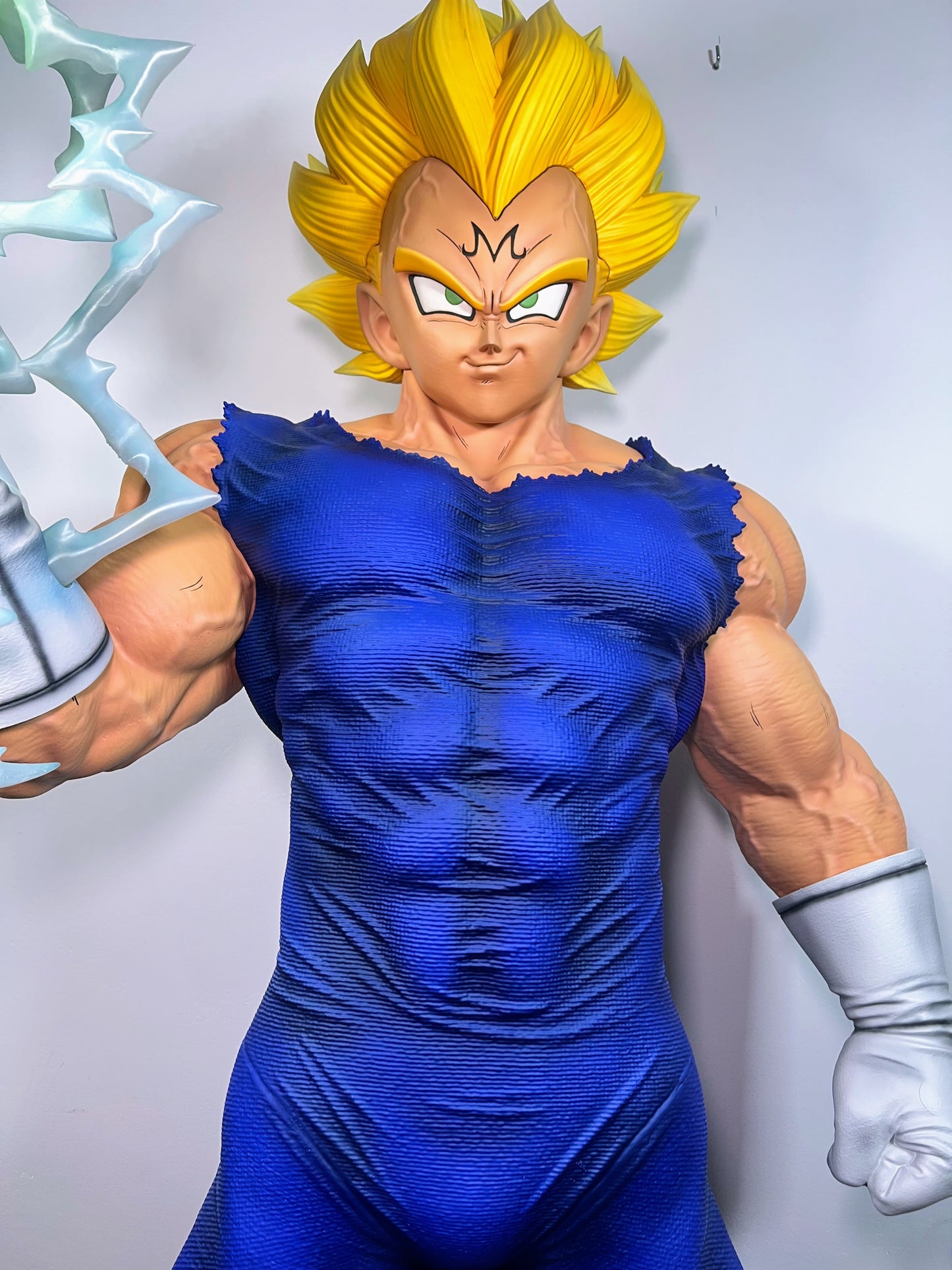 Majin Vegeta con luz - Real Size