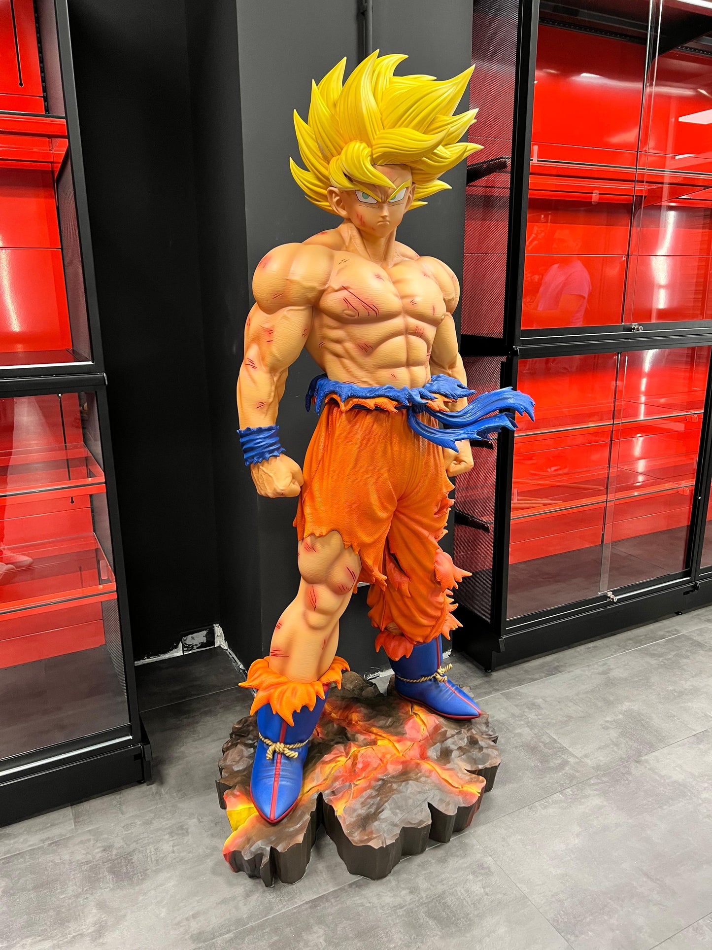 Figura Goku namek a tamaño real.