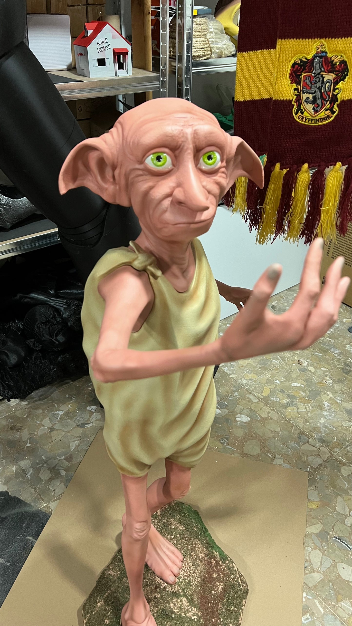 Figura Dobby a tamaño real 1/1