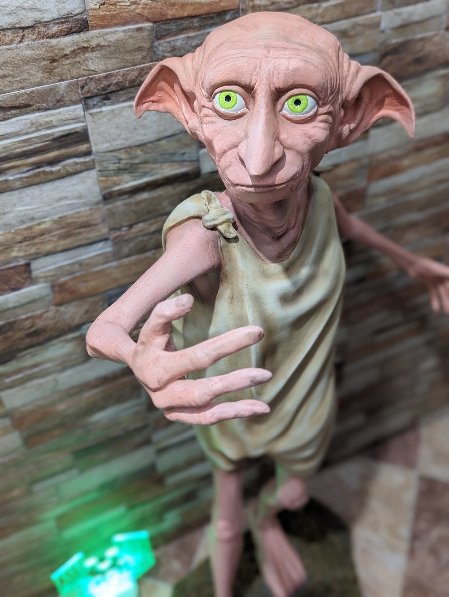 Figura Dobby a tamaño real 1/1