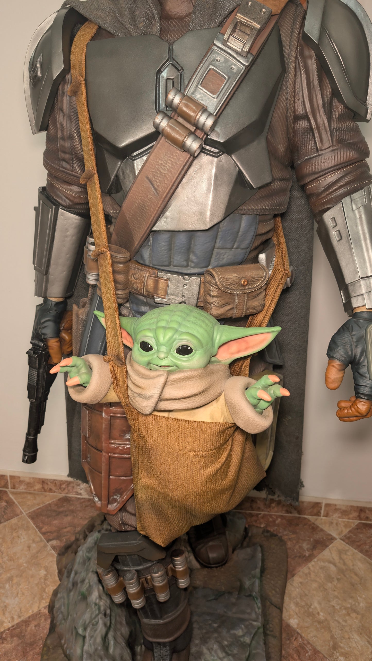 Star wars - Figura Mandalorian y Grogu - Tamaño Real
