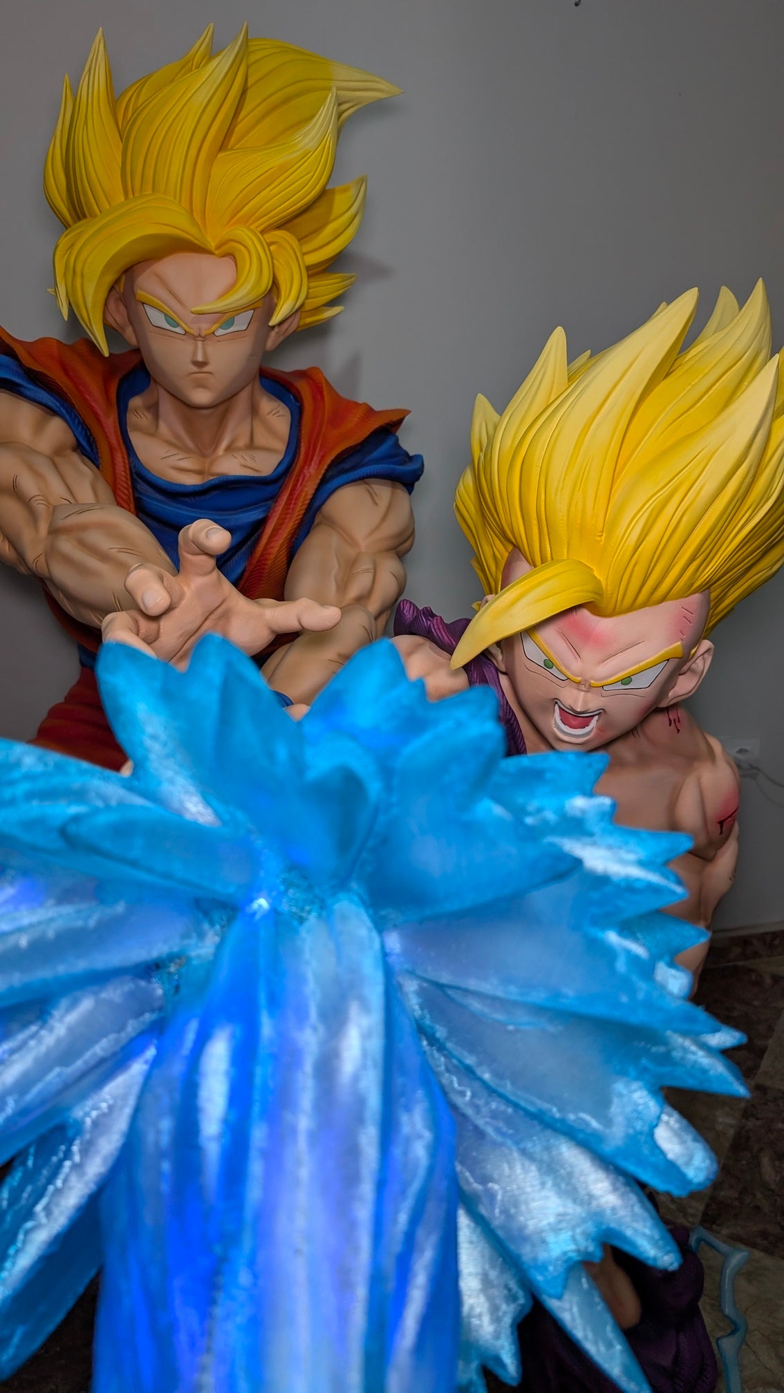 Dragon Ball -  Goku y Gohan a tamaño real